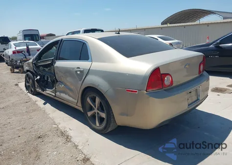 2010 Chevrolet Malibu Ls z USA, uszkodzony, nr VIN 1G1ZB5EB0AF302131